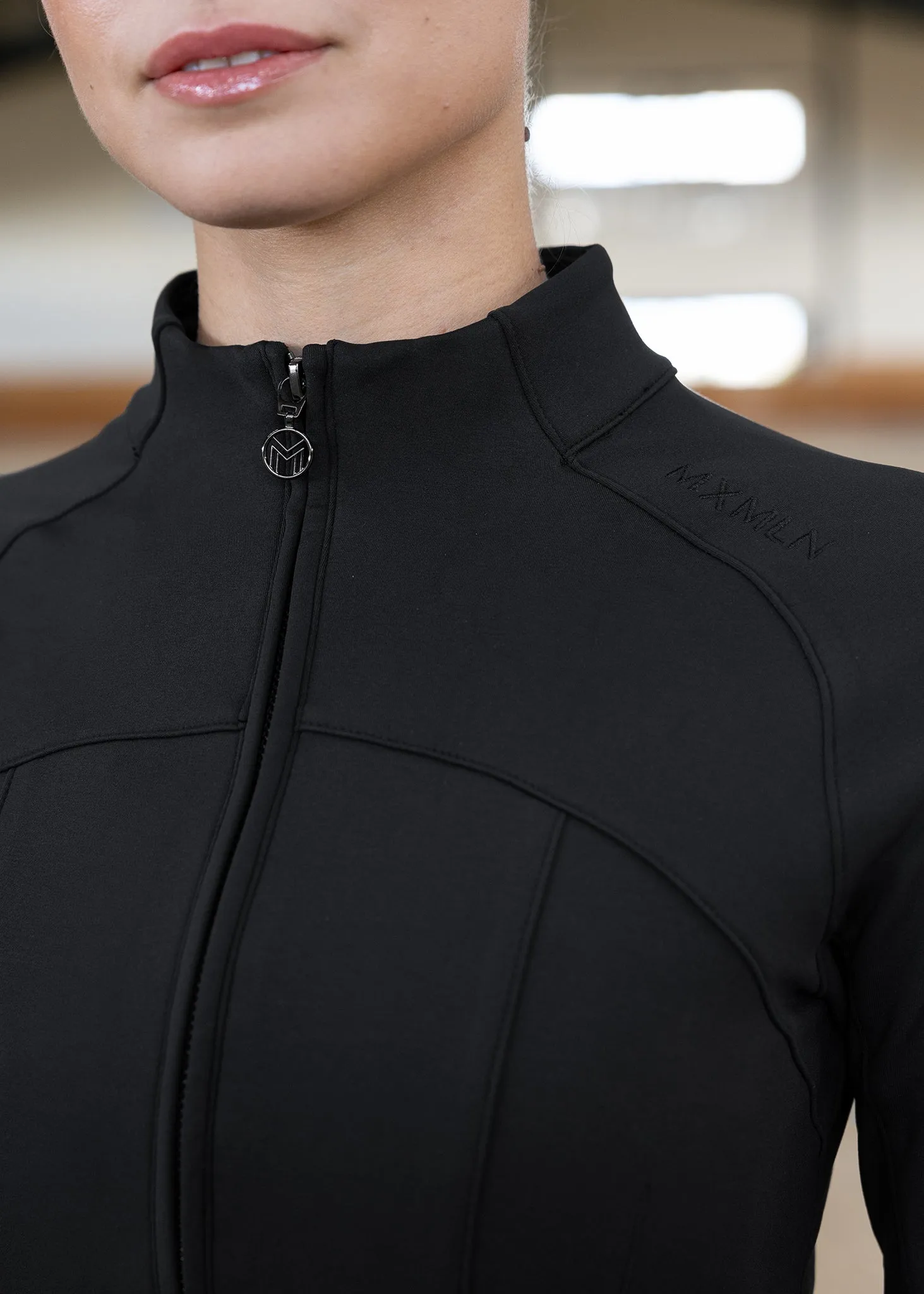 Contour Fleeced Jacket (Black)