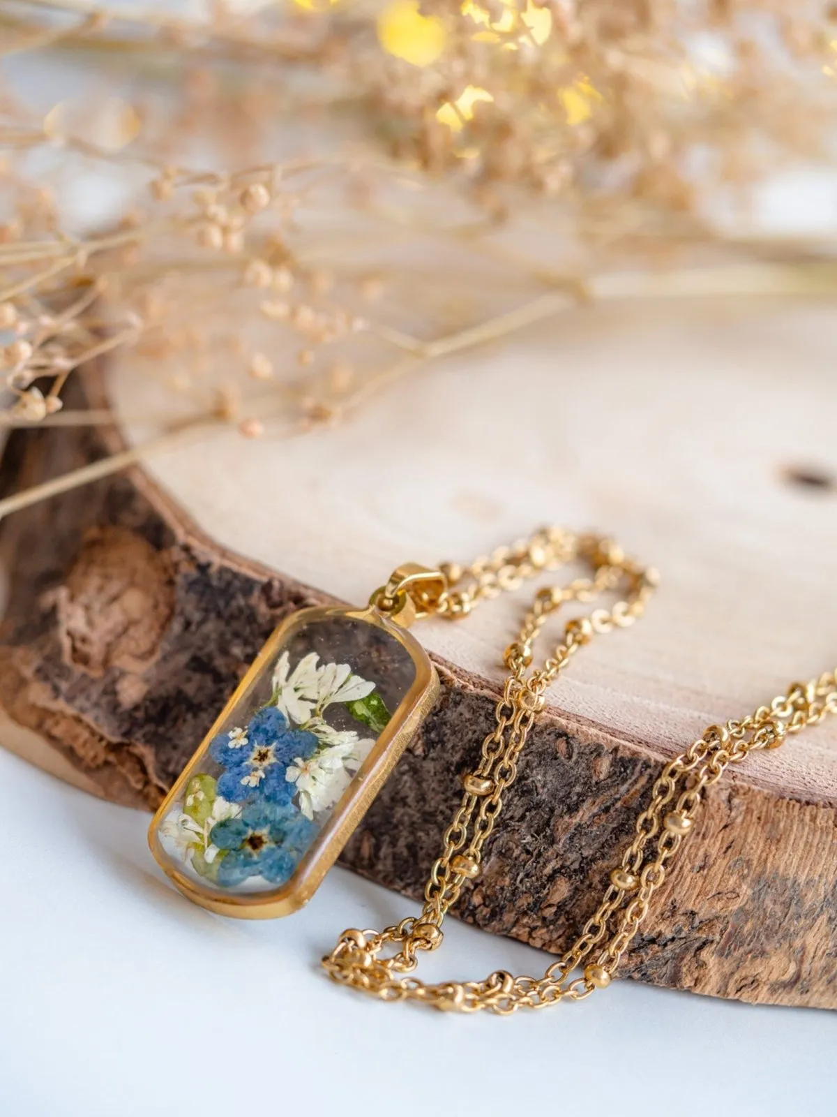 Forget me not and white flowers pendant necklace