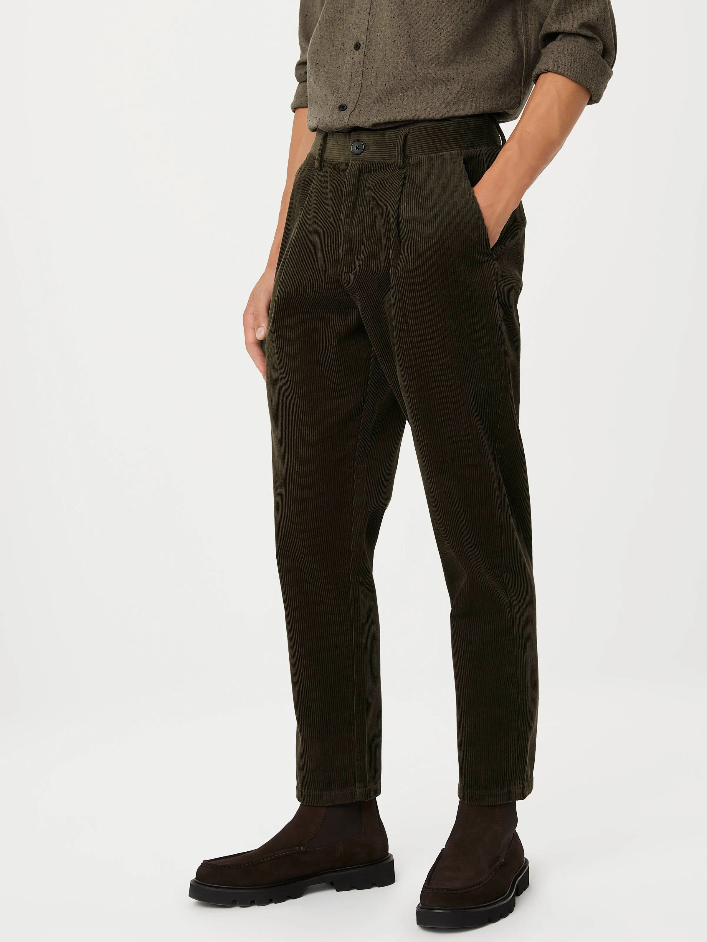 The Jamie Tapered Corduroy Pant in Dark Taupe